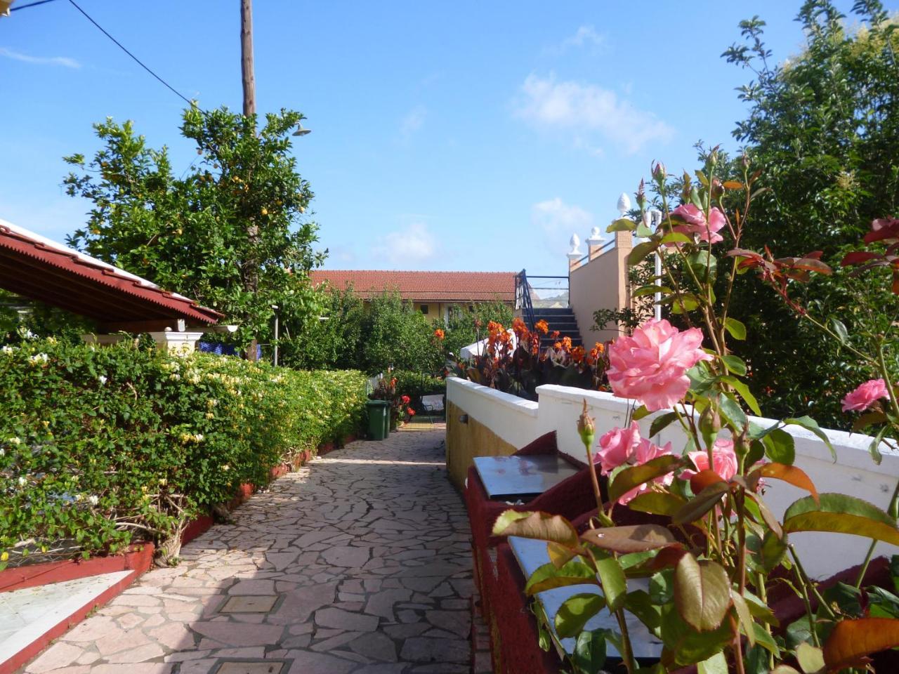 Kostas Appartement *