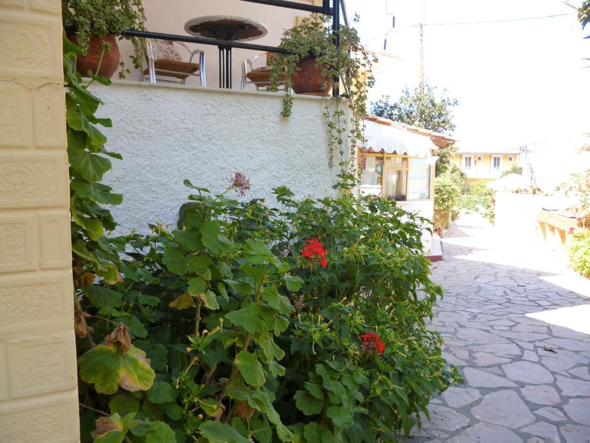 Kostas Appartement *