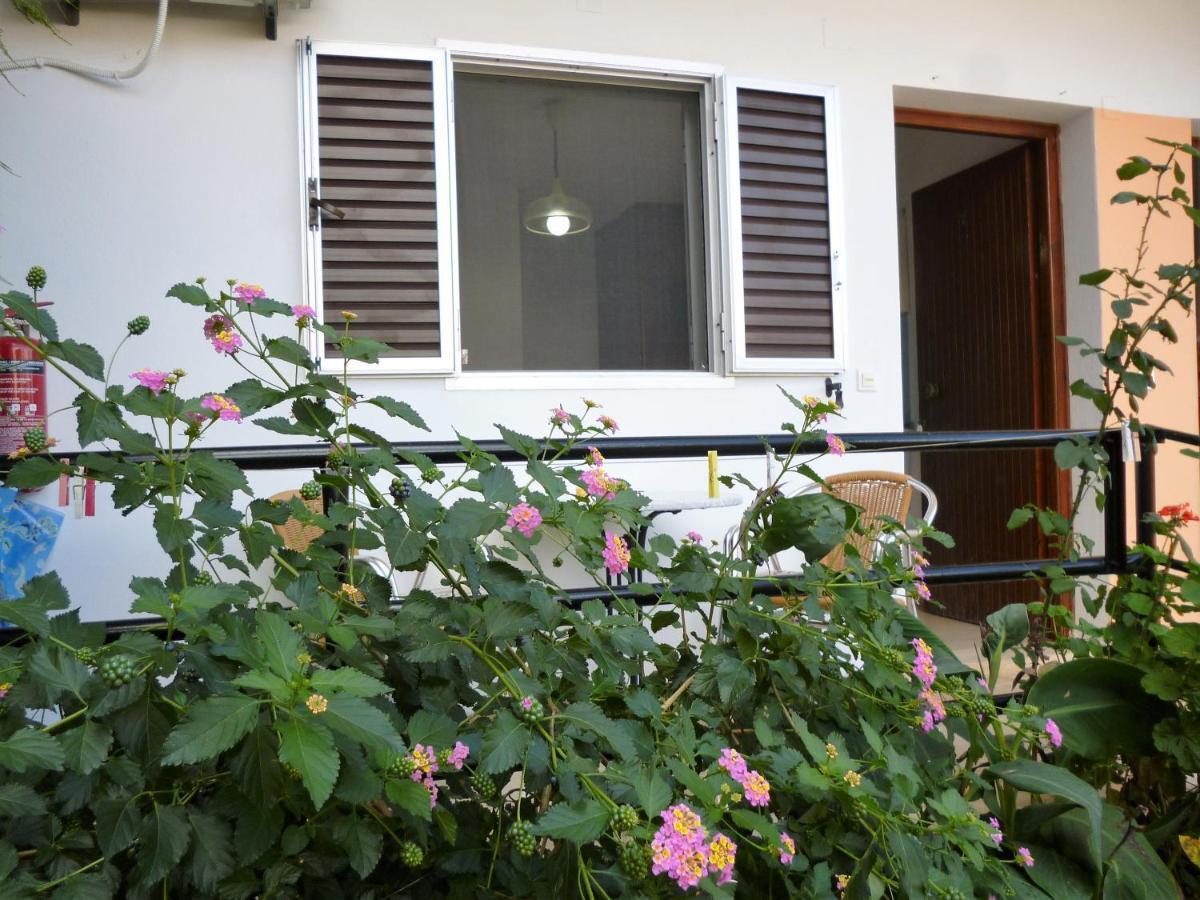 Kostas Appartement *